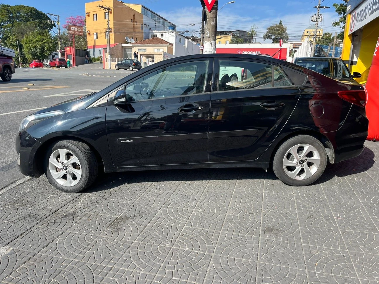 HYUNDAI HB20S