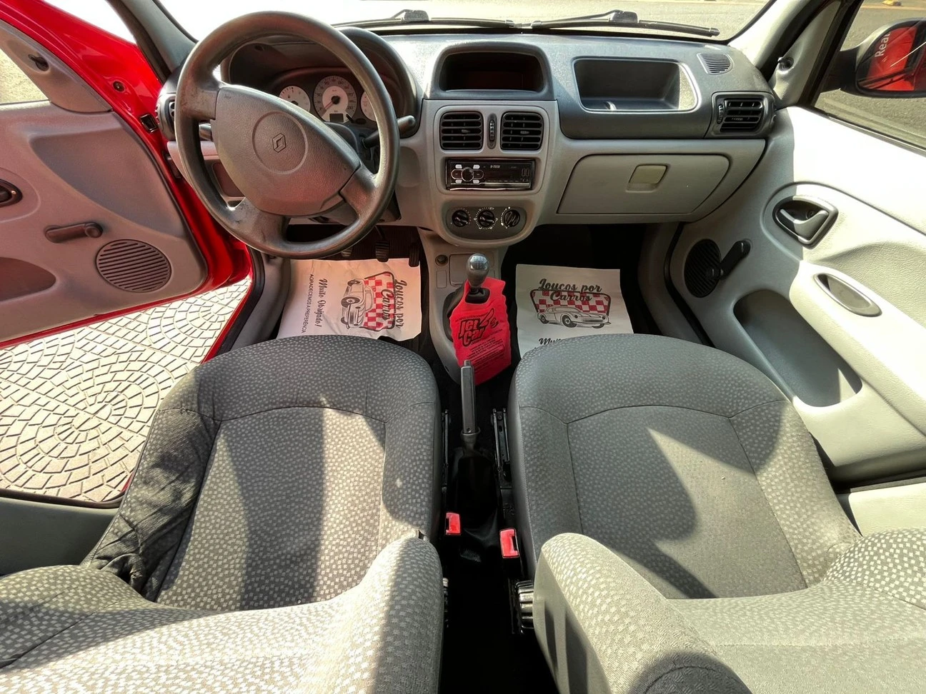 RENAULT CLIO