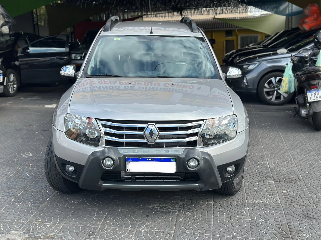 RENAULT DUSTER