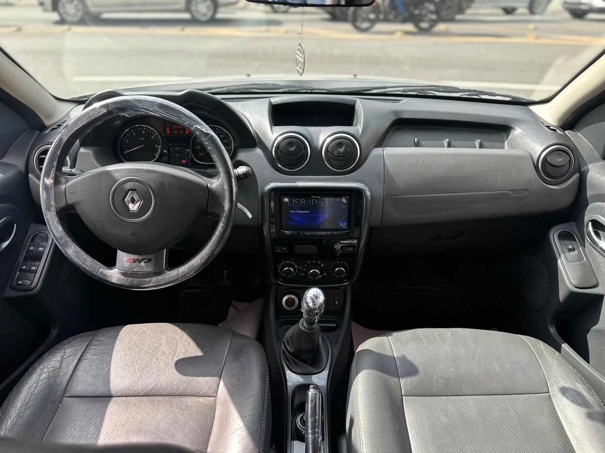 RENAULT DUSTER