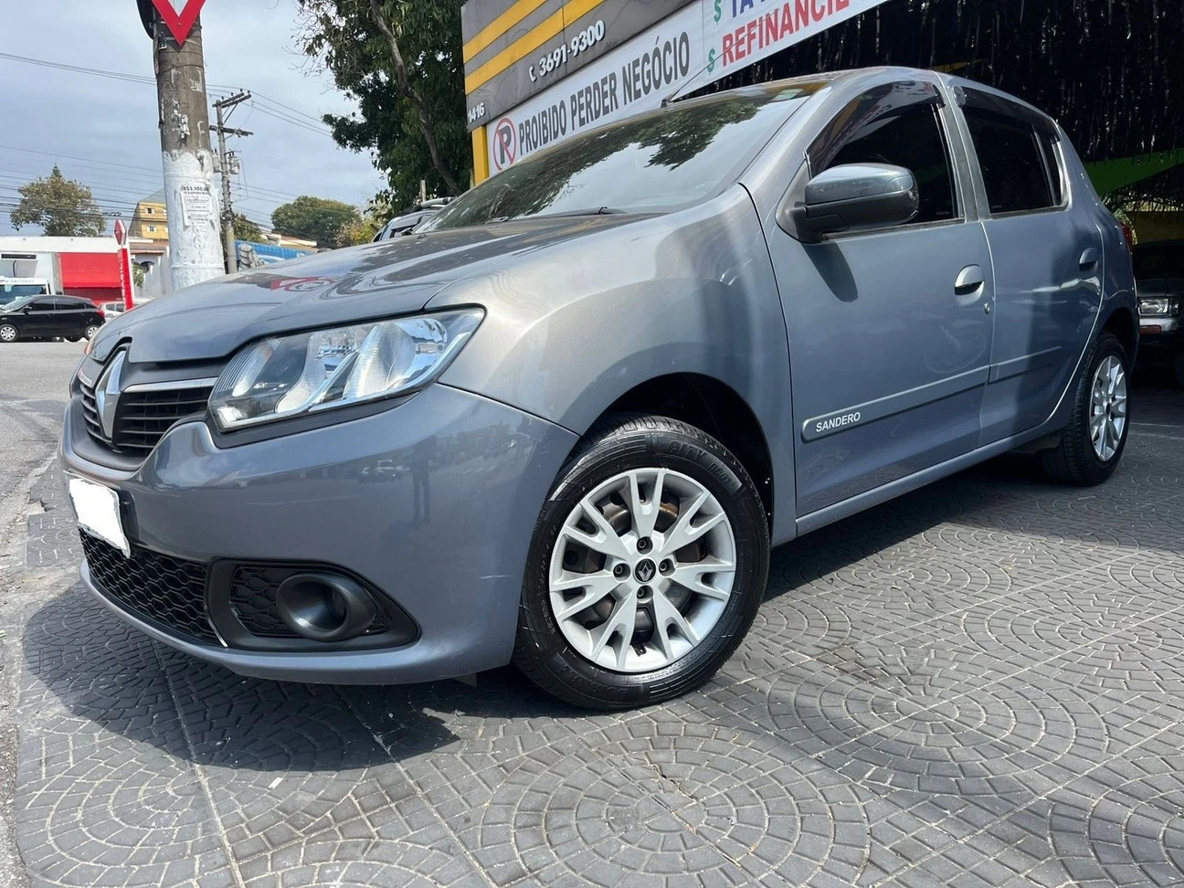 RENAULT SANDERO