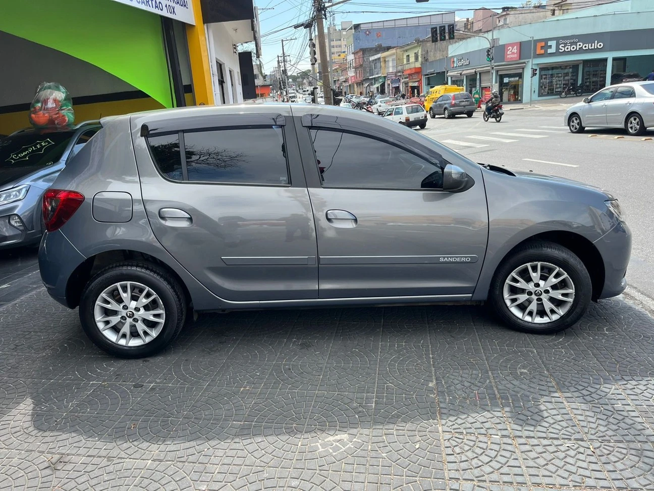 RENAULT SANDERO