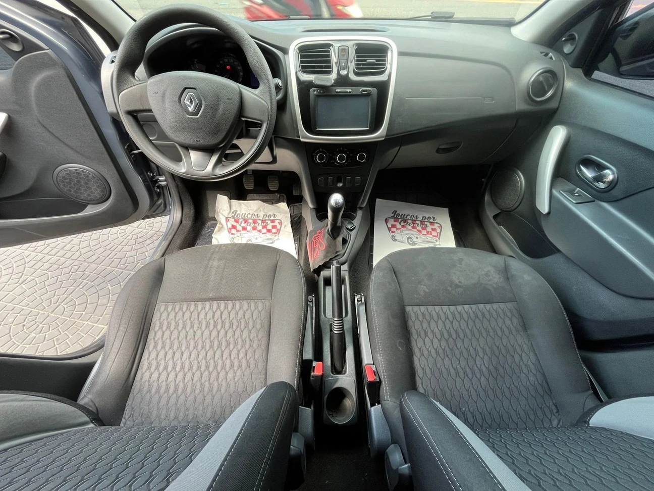 RENAULT SANDERO
