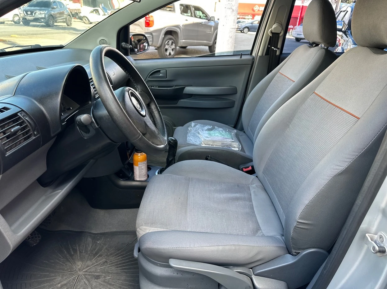 VOLKSWAGEN FOX