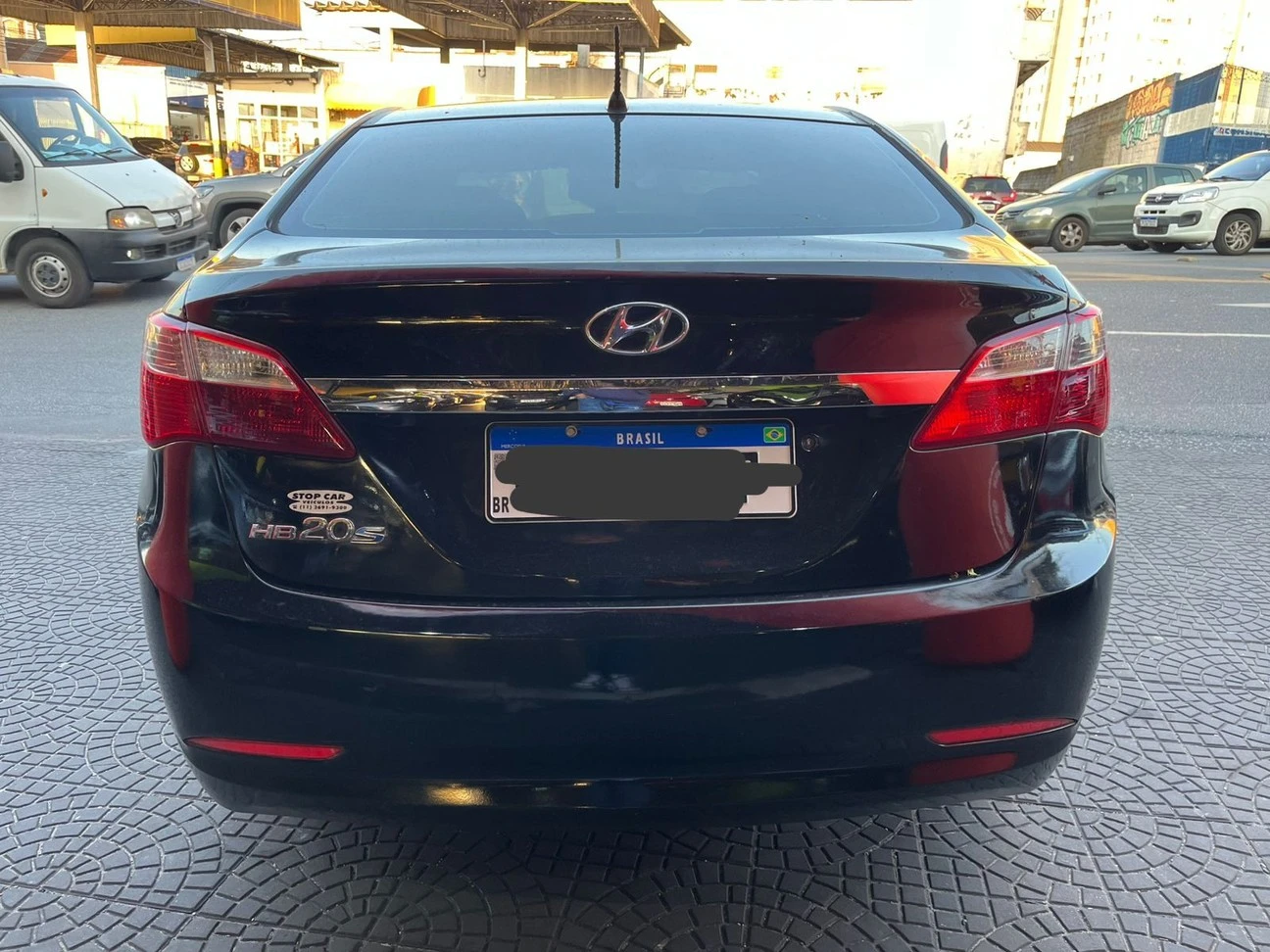 HYUNDAI HB20S