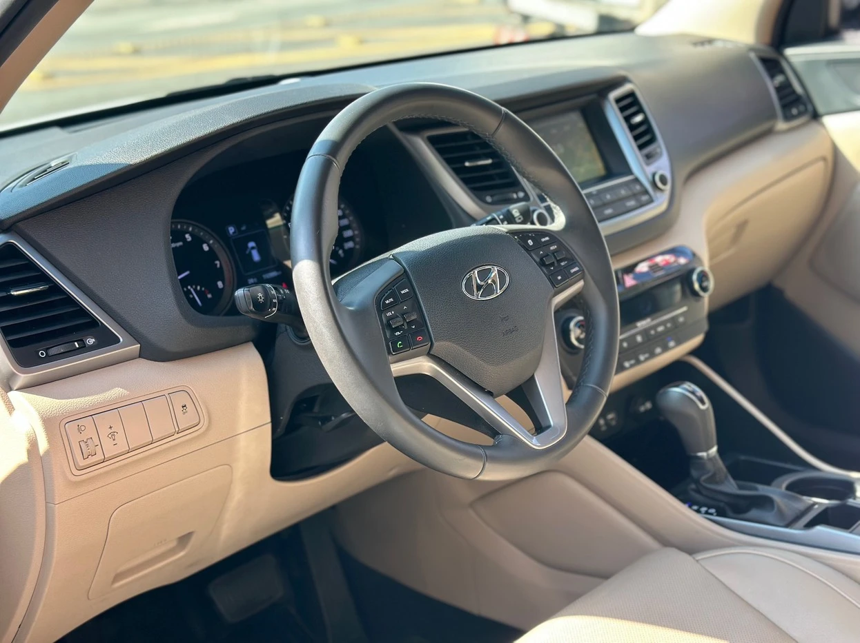 HYUNDAI TUCSON