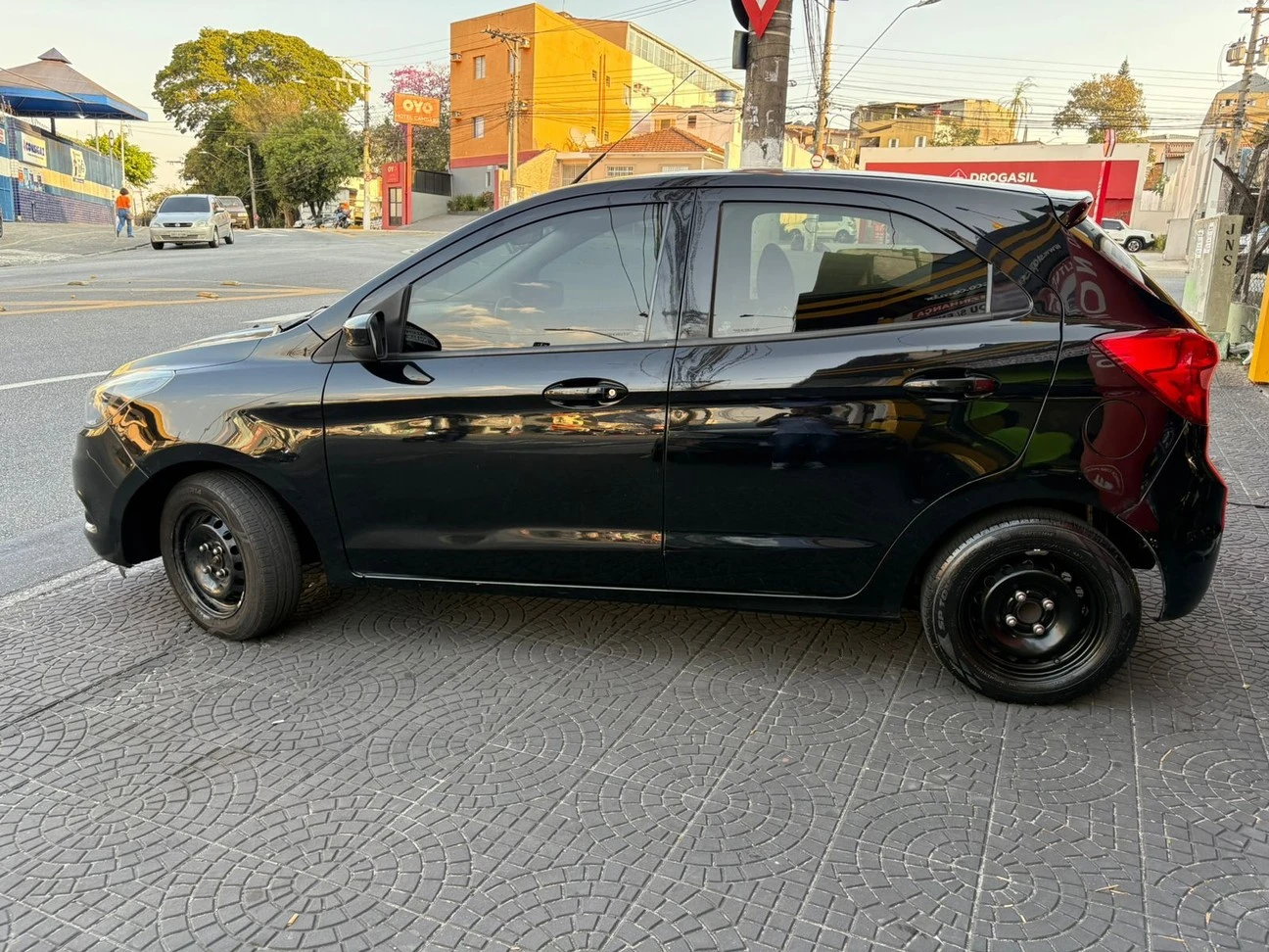 FORD KA