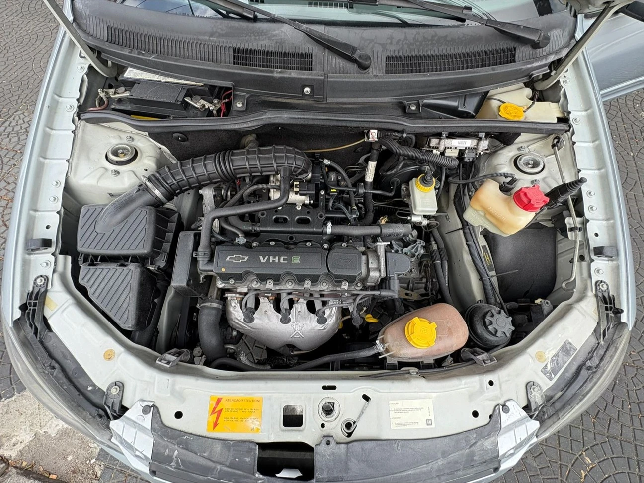 CELTA 1.0 MPFI LT 8V