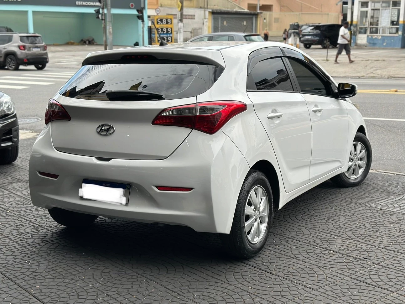 HB20 1.6 COMFORT PLUS 16V