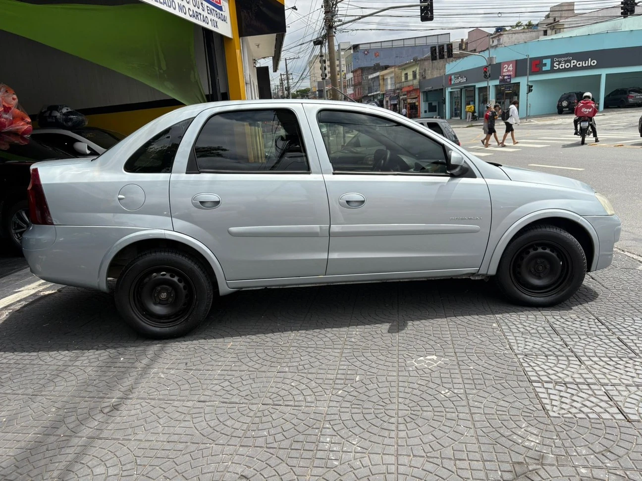 CORSA 1.4 MPFI PREMIUM SEDAN 8V