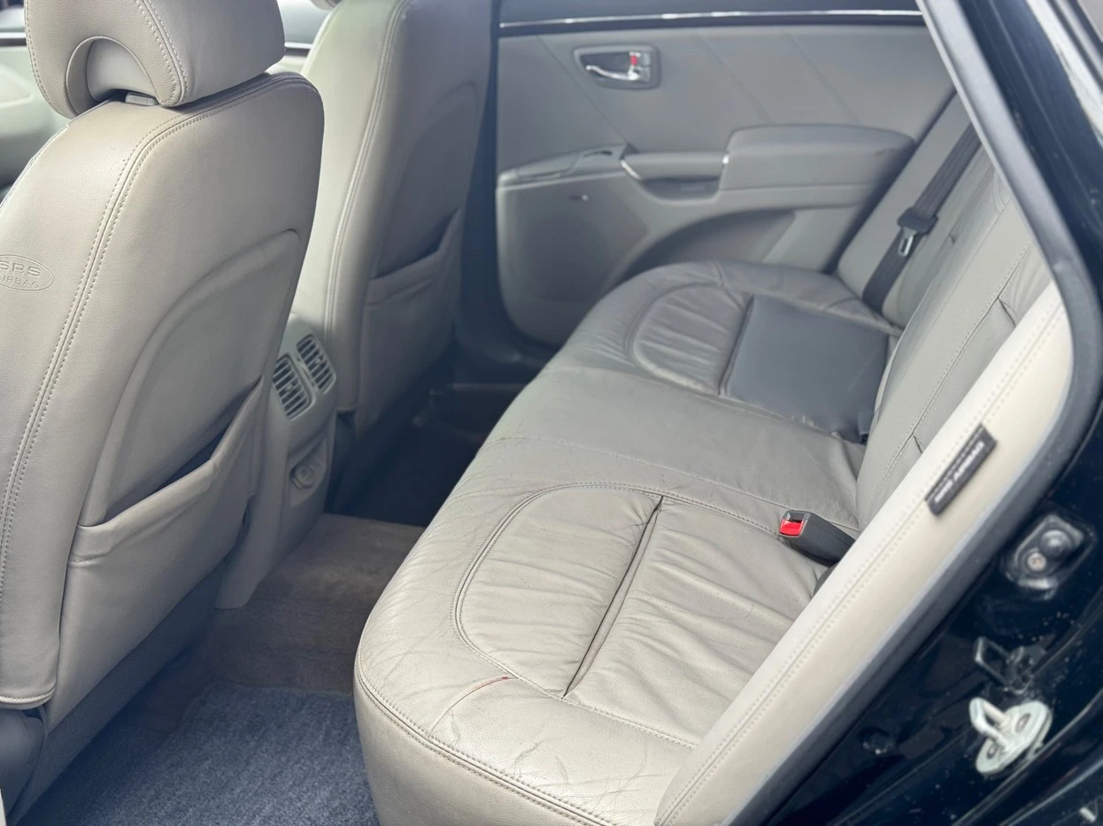 AZERA 3.3 MPFI GLS SEDAN V6 24V