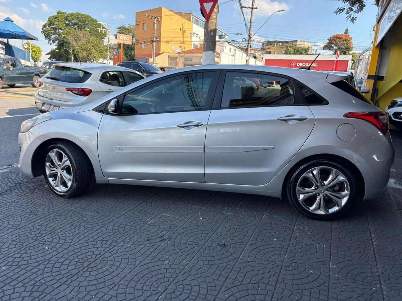 HYUNDAI I30