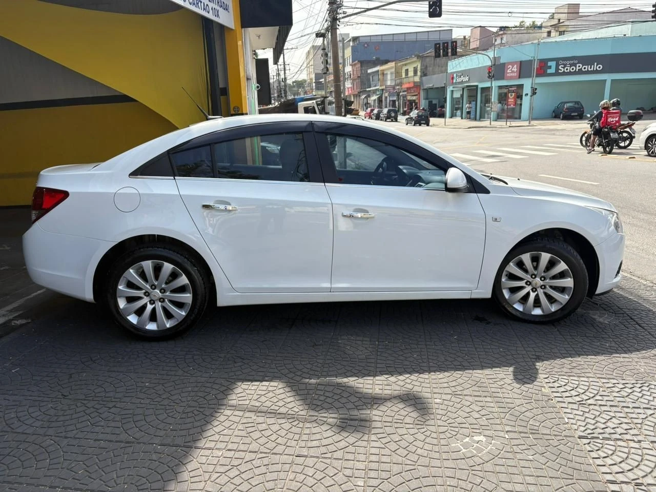 CHEVROLET CRUZE