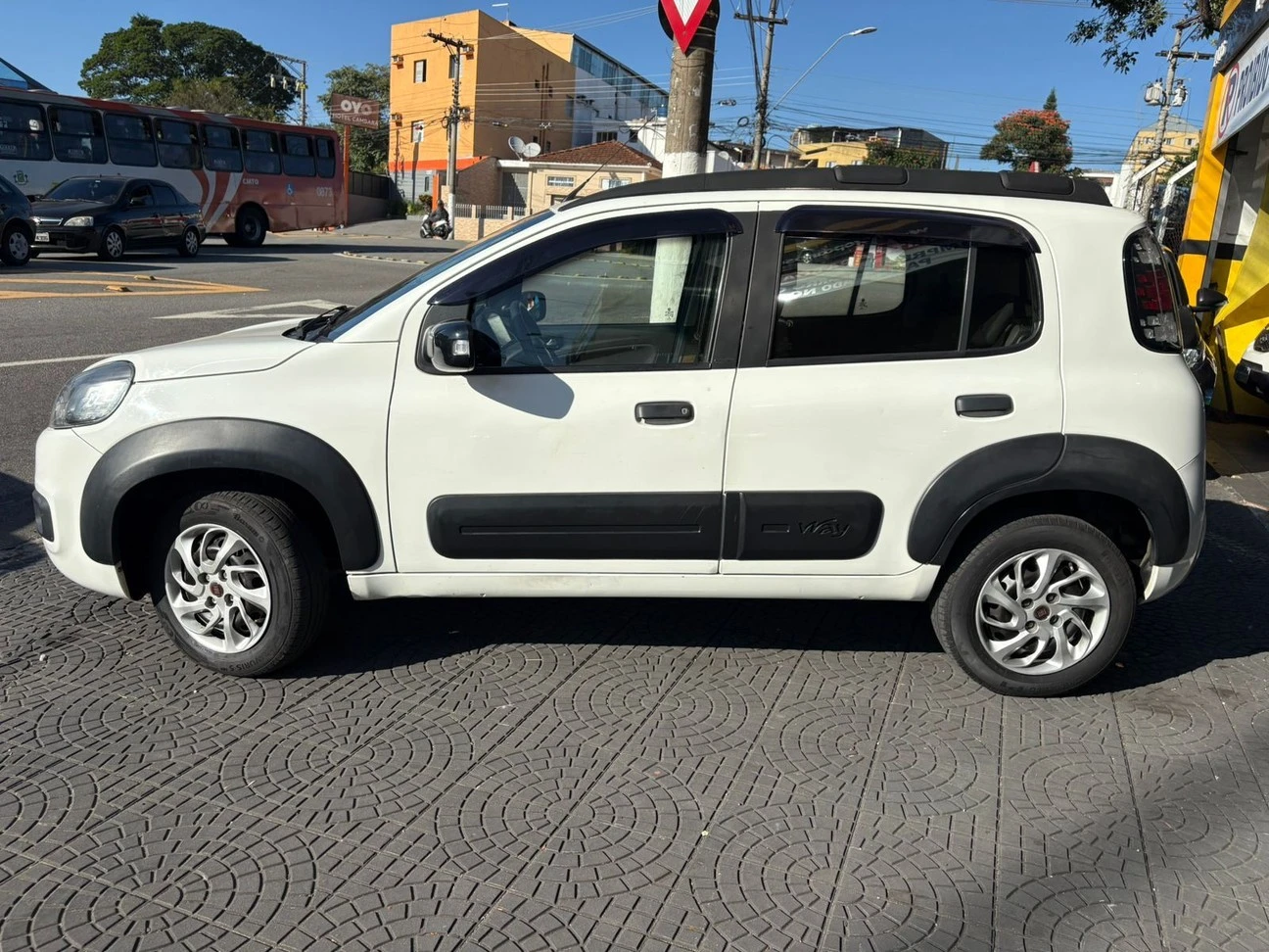FIAT UNO