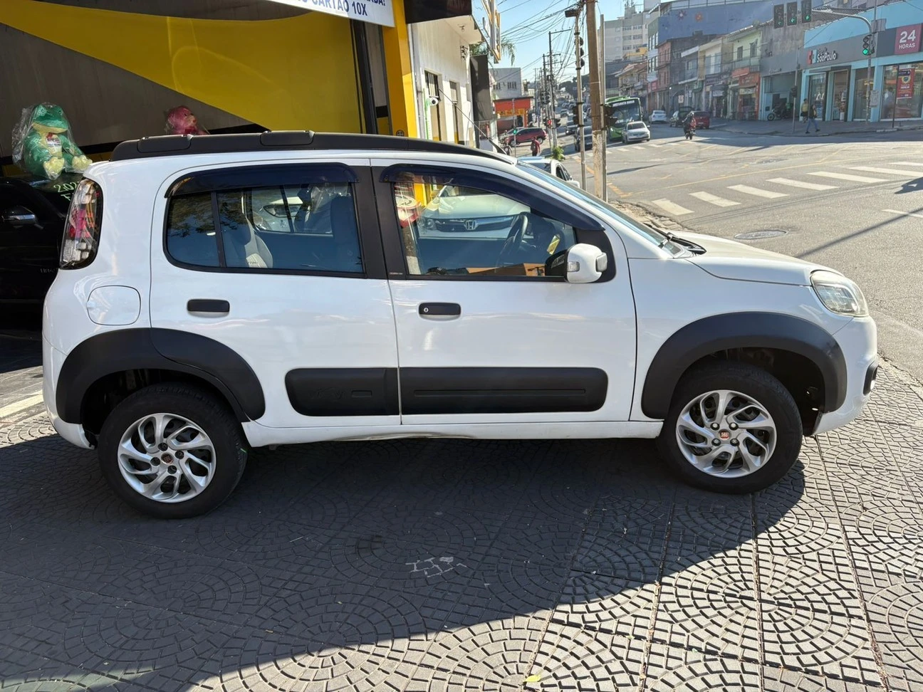 FIAT UNO