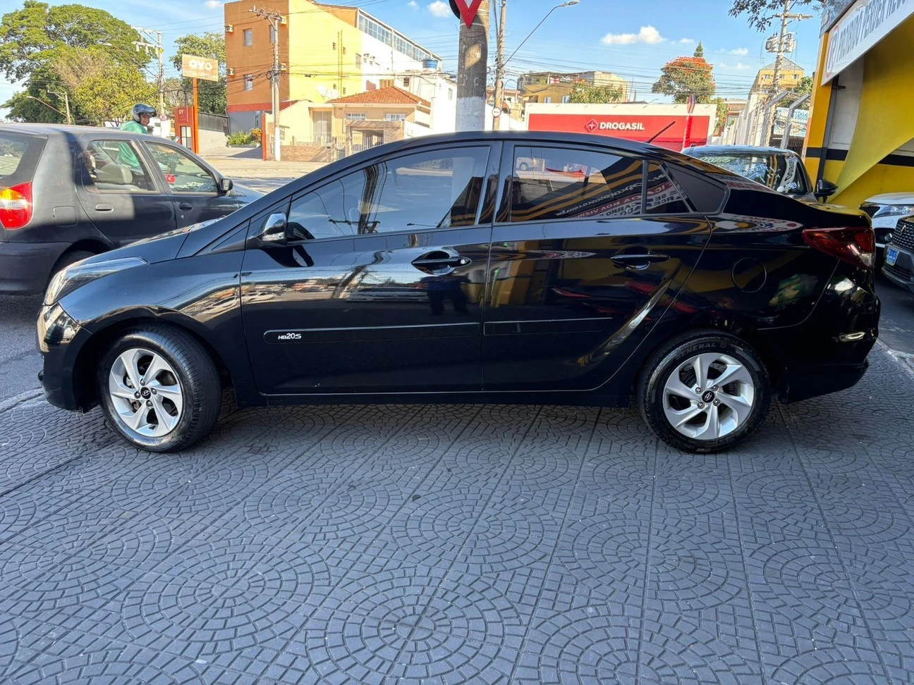 HYUNDAI HB20S