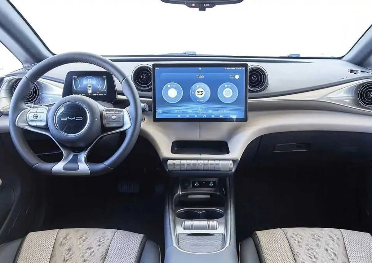BYD DOLPHIN