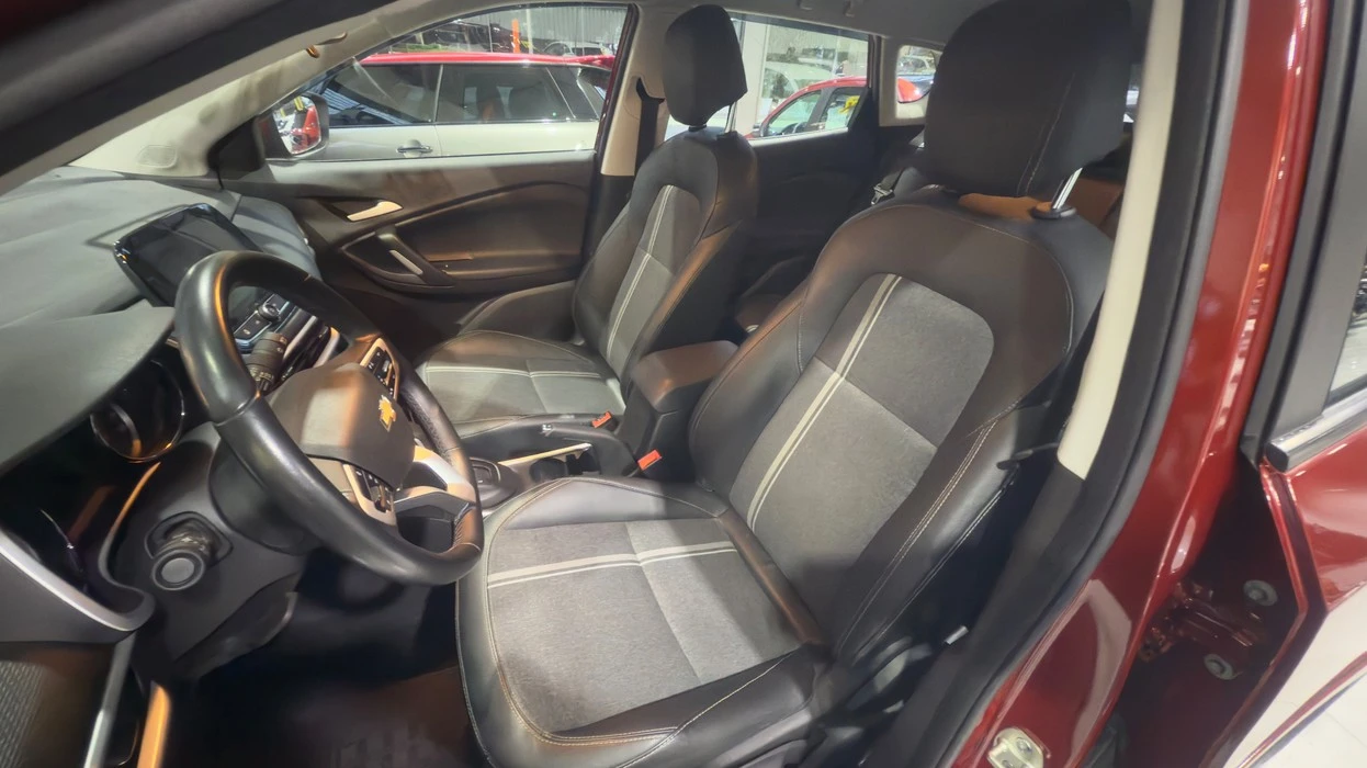 CHEVROLET TRACKER