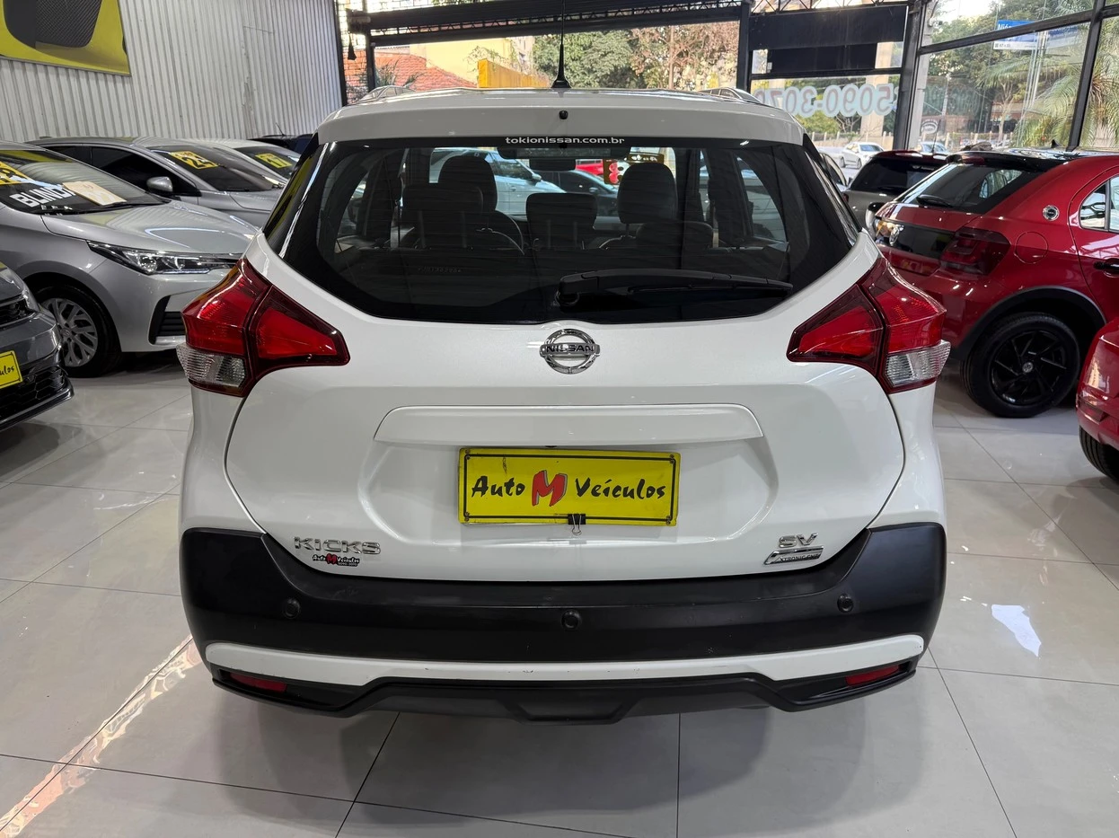 NISSAN KICKS