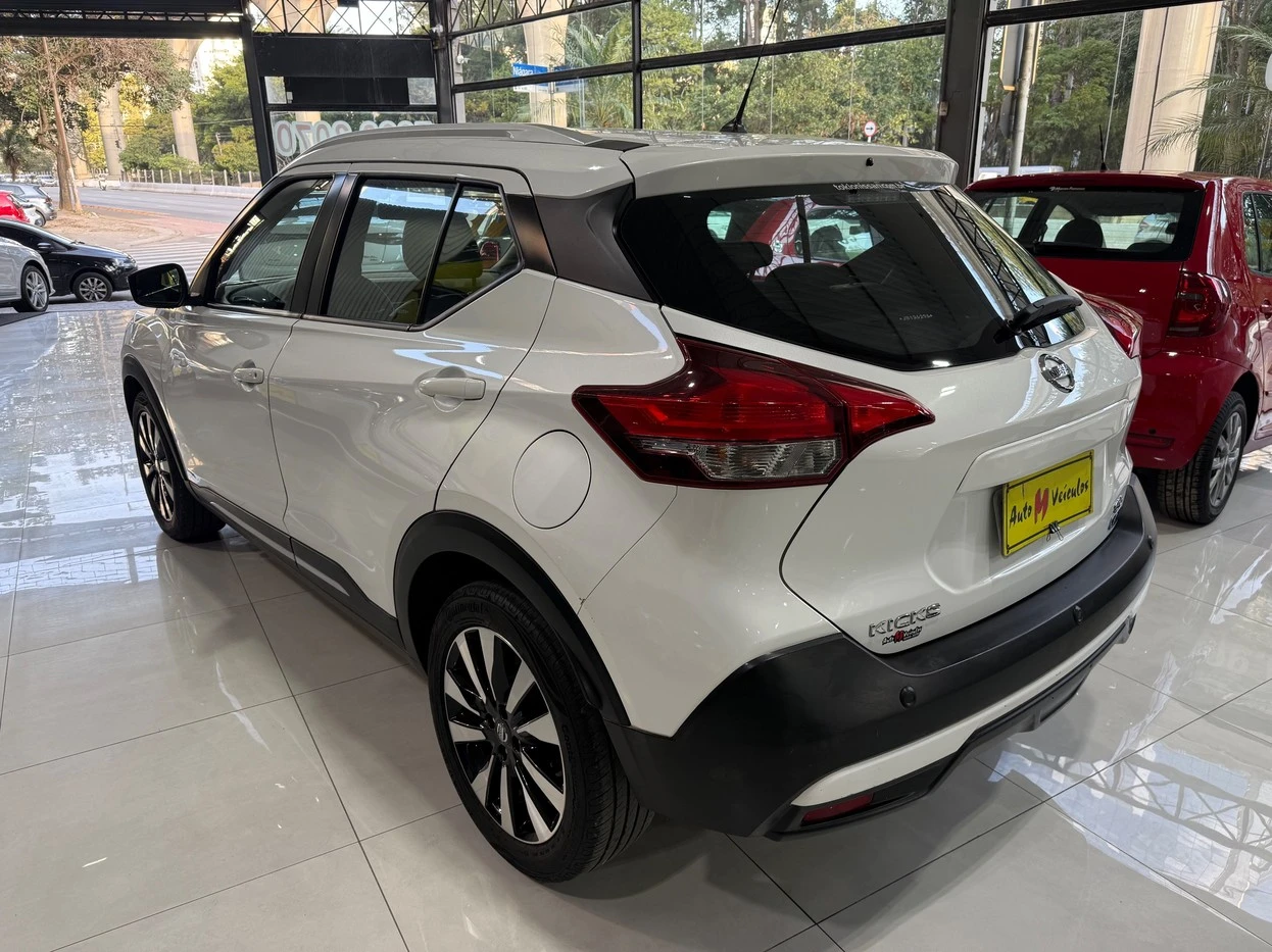 NISSAN KICKS