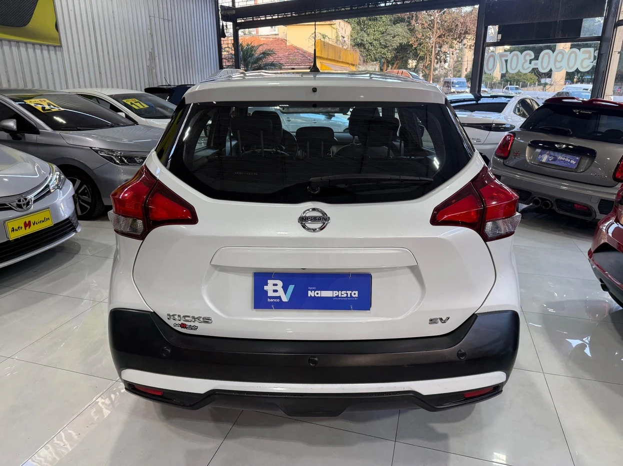 NISSAN KICKS