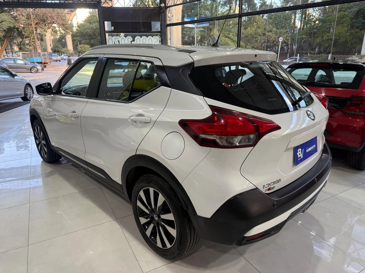 NISSAN KICKS