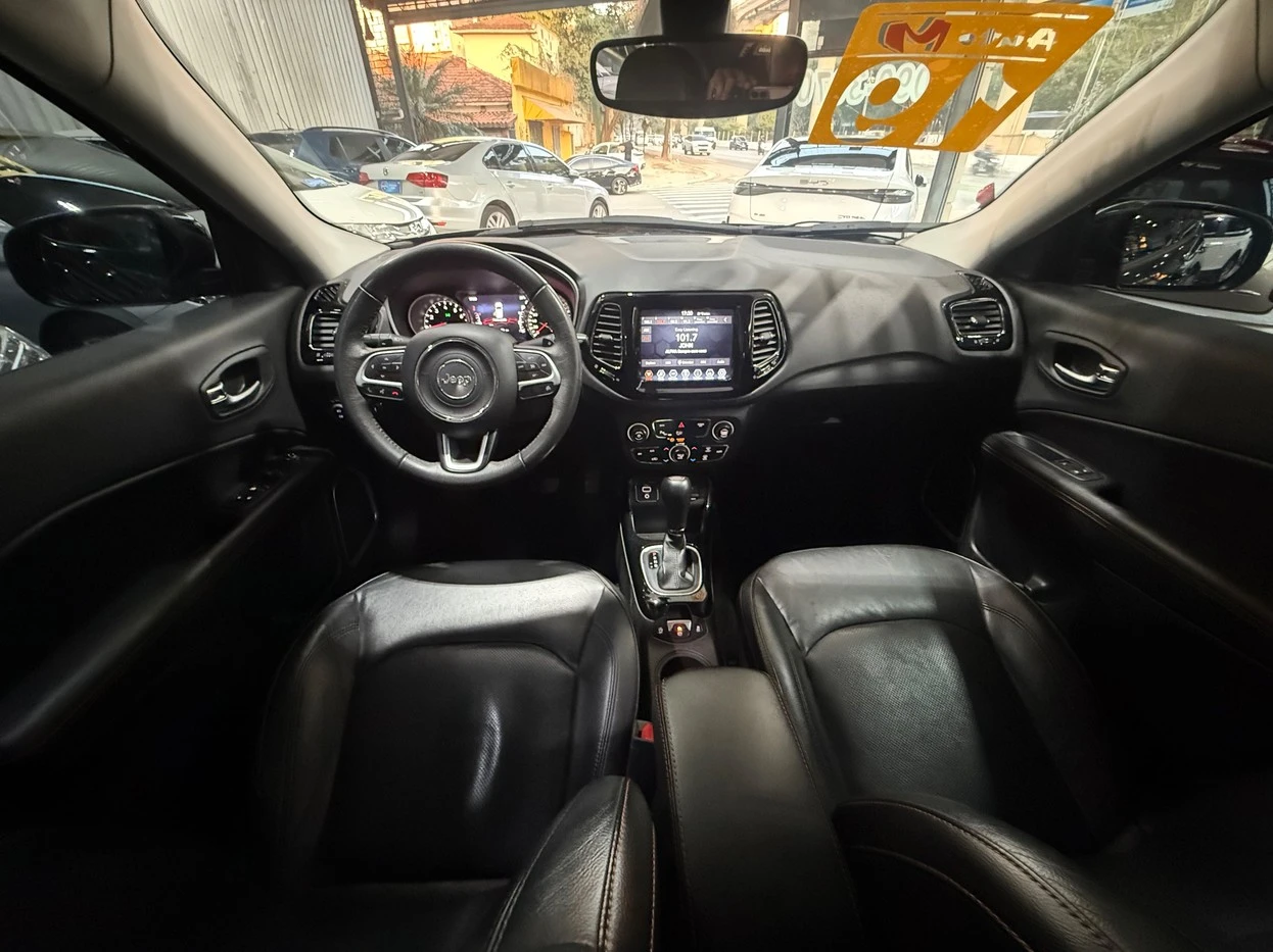 JEEP COMPASS