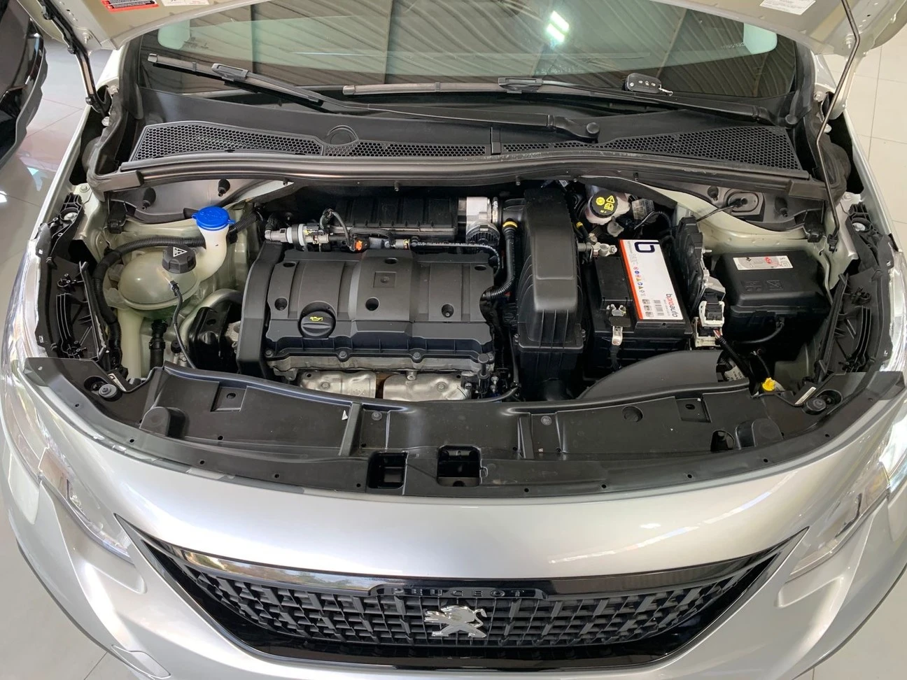PEUGEOT 2008