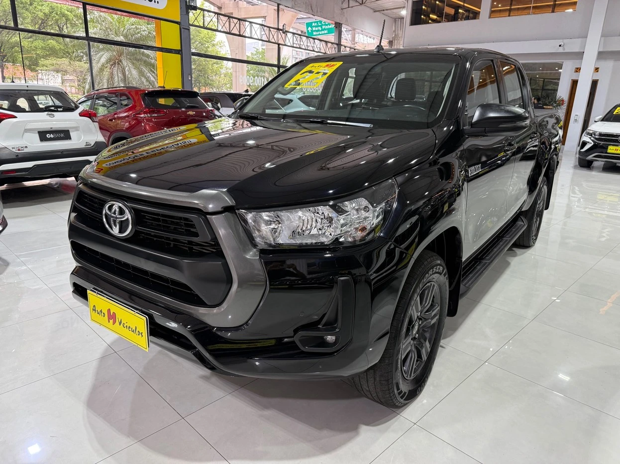 TOYOTA HILUX