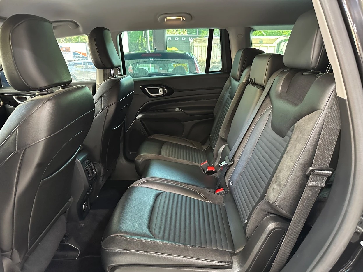 JEEP COMMANDER