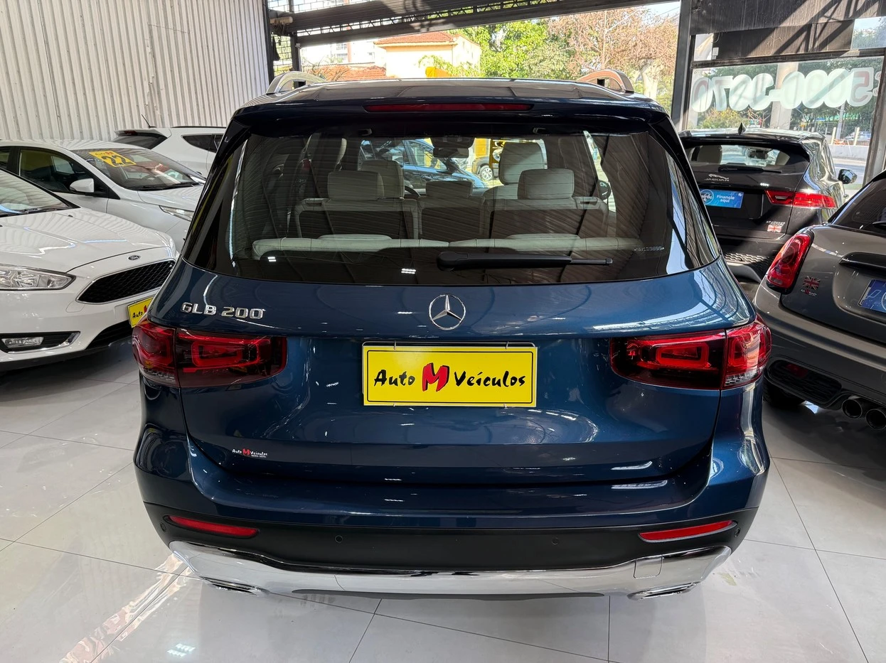 MERCEDES-BENZ GLB 200