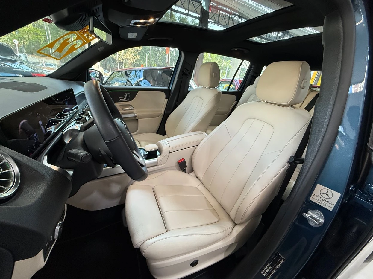 MERCEDES-BENZ GLB 200