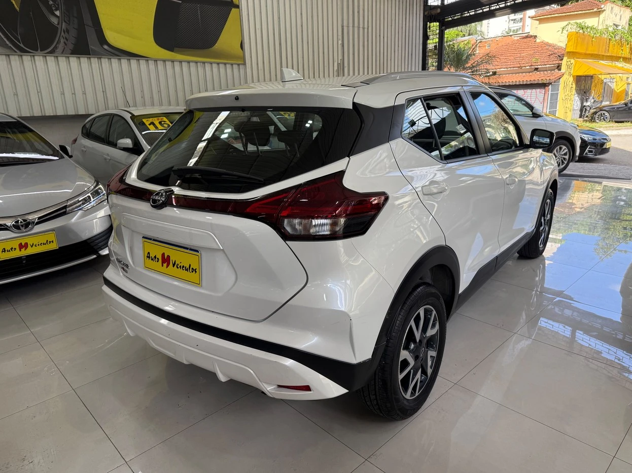 NISSAN KICKS