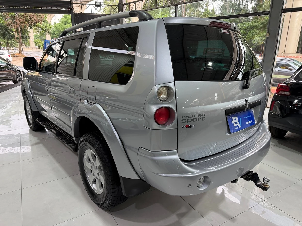MITSUBISHI PAJERO SPORT