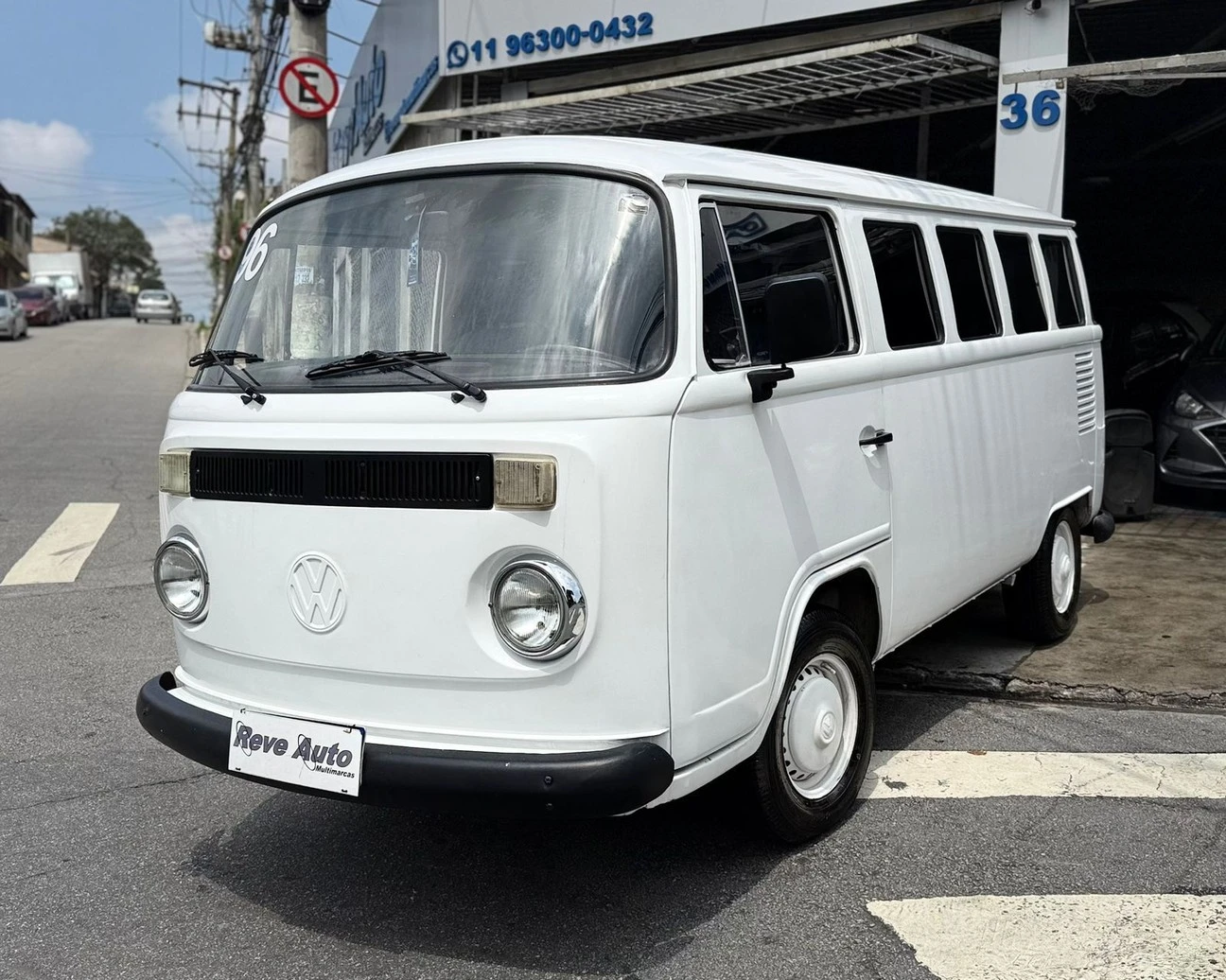 VOLKSWAGEN KOMBI