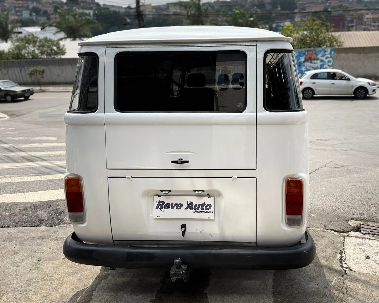 VOLKSWAGEN KOMBI