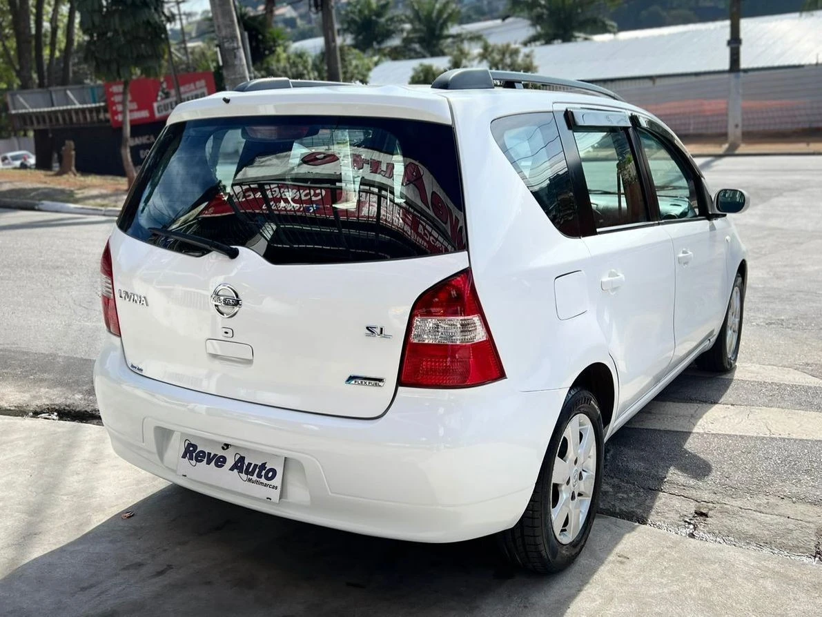 NISSAN LIVINA
