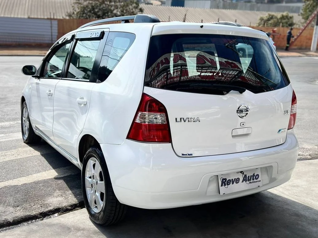 NISSAN LIVINA