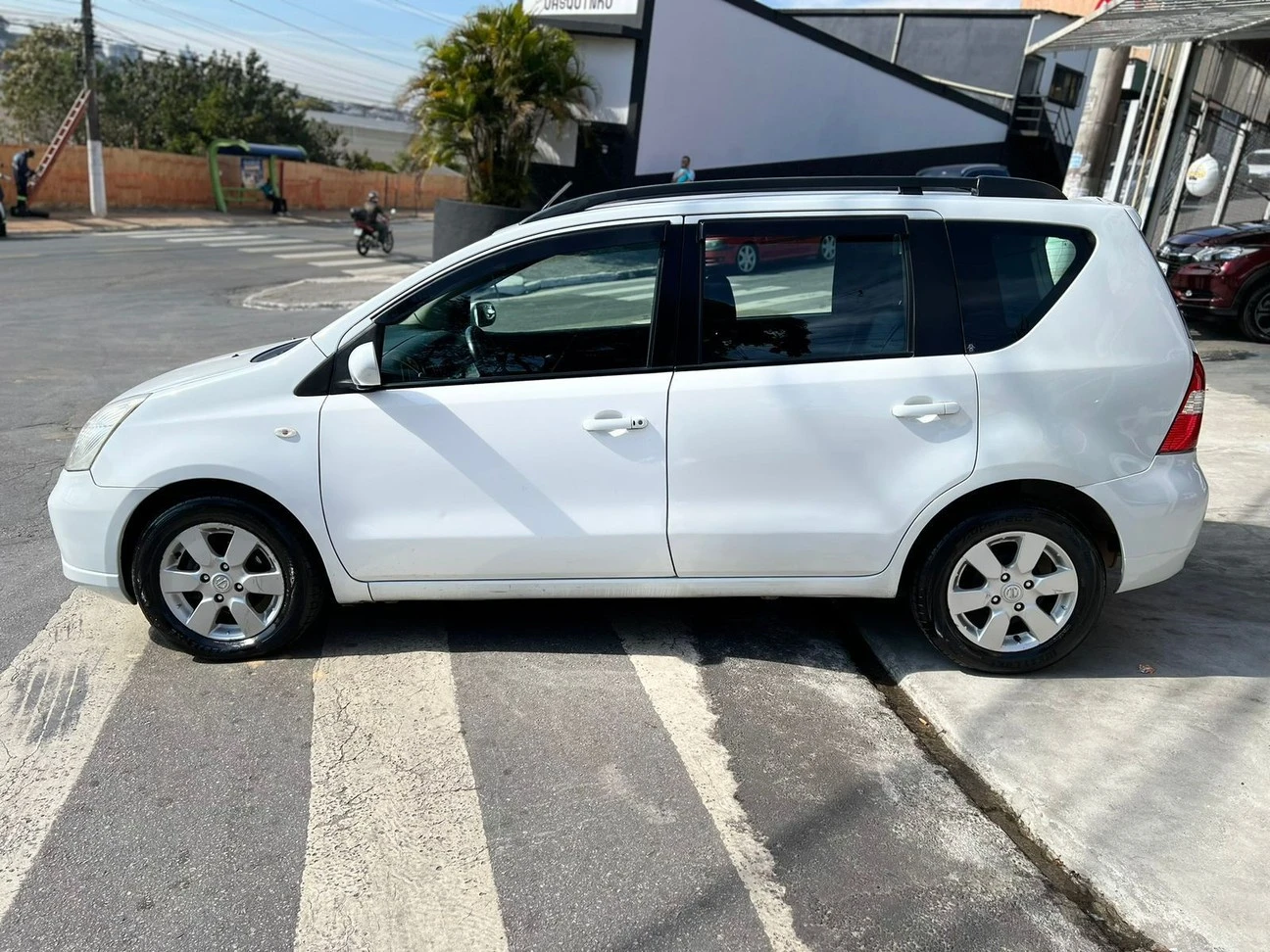 NISSAN LIVINA