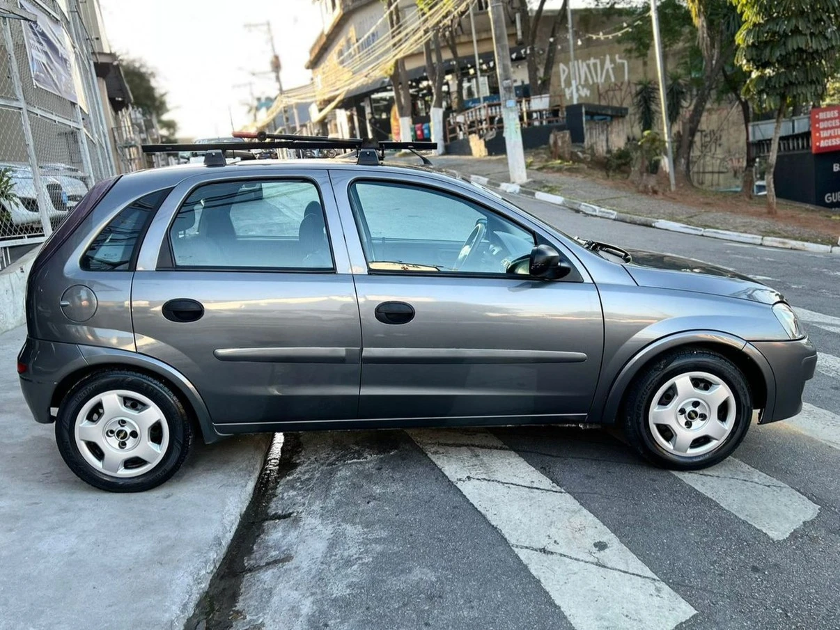 CHEVROLET CORSA