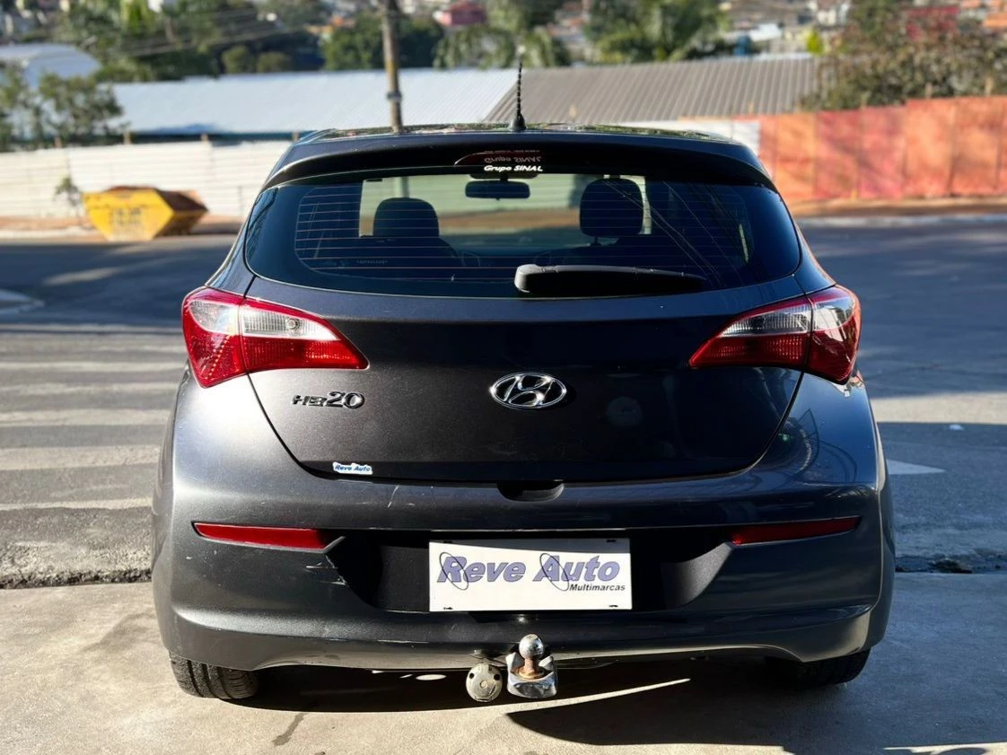 HYUNDAI HB20