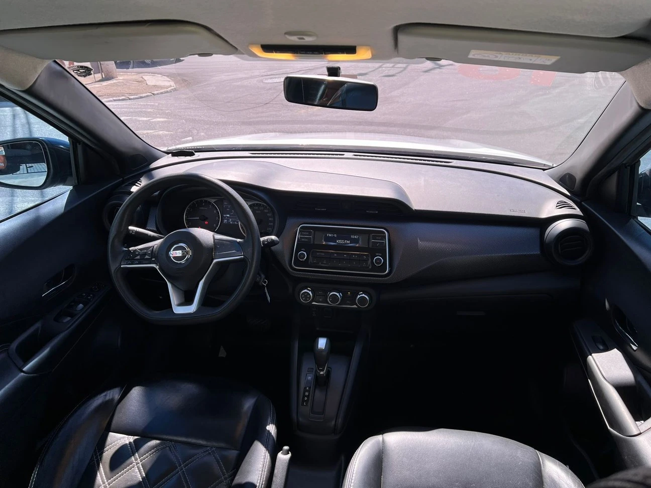 NISSAN KICKS