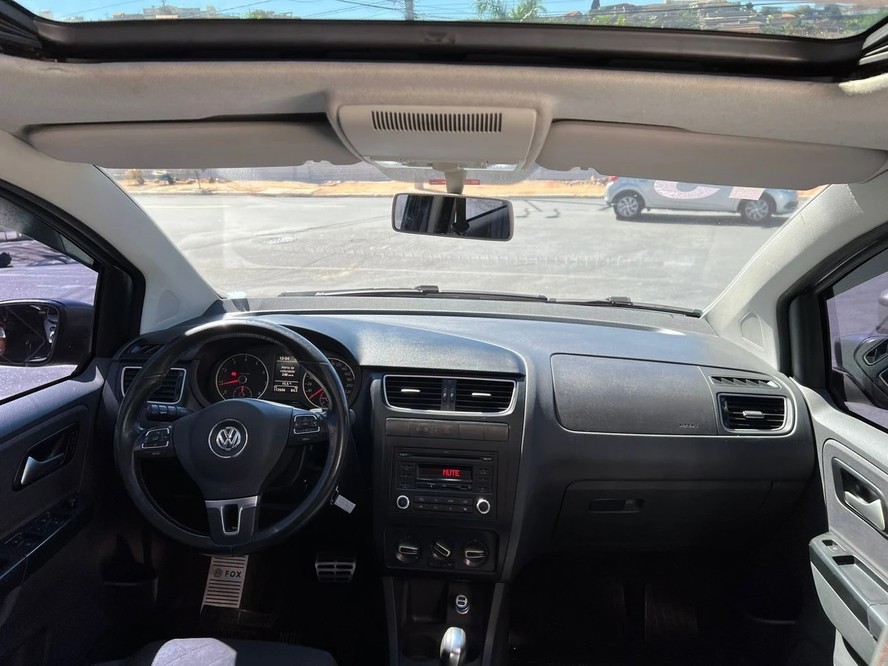 VOLKSWAGEN FOX