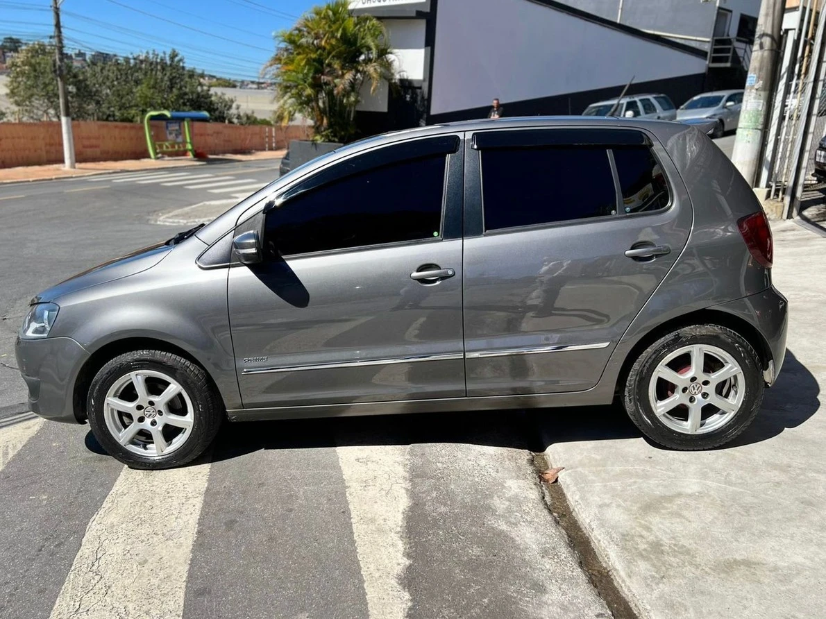 VOLKSWAGEN FOX