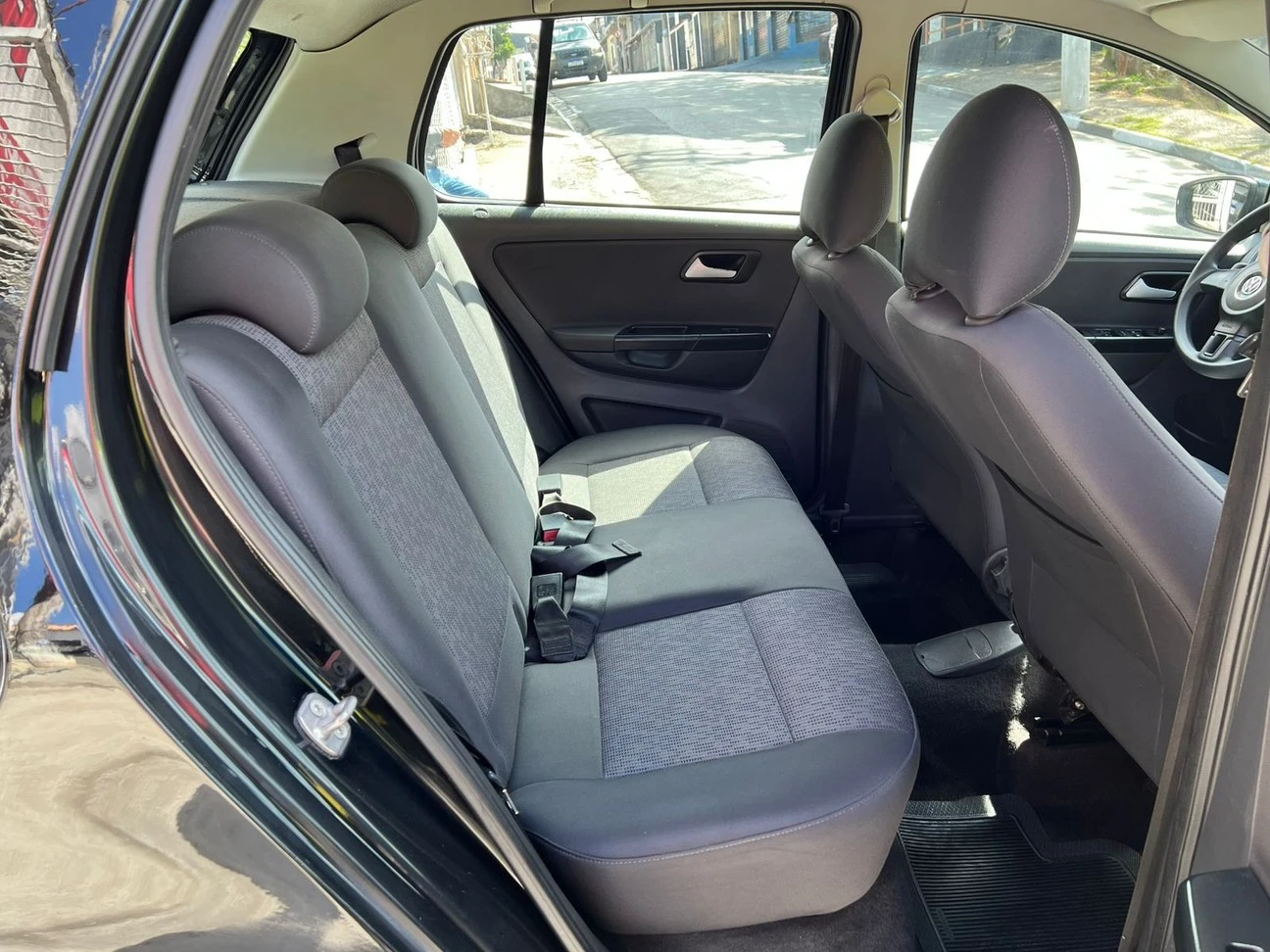VOLKSWAGEN FOX
