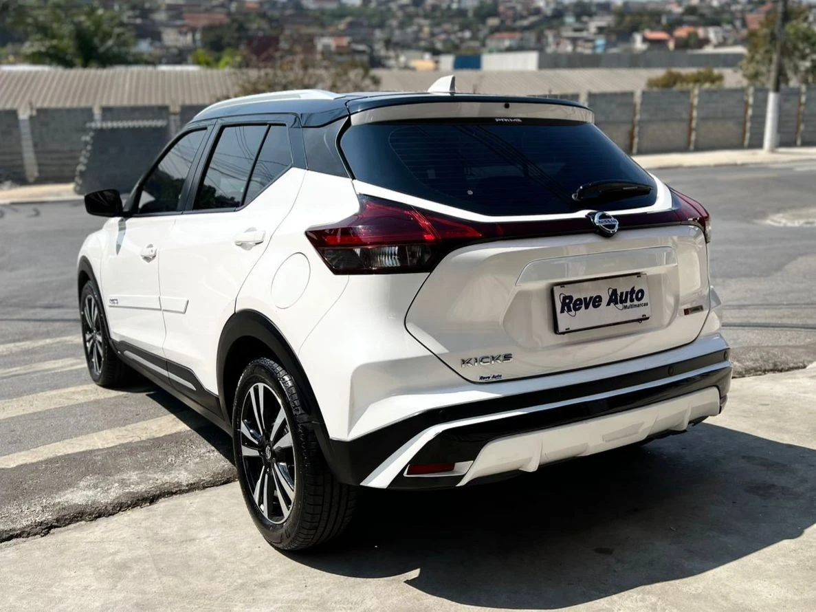 NISSAN KICKS
