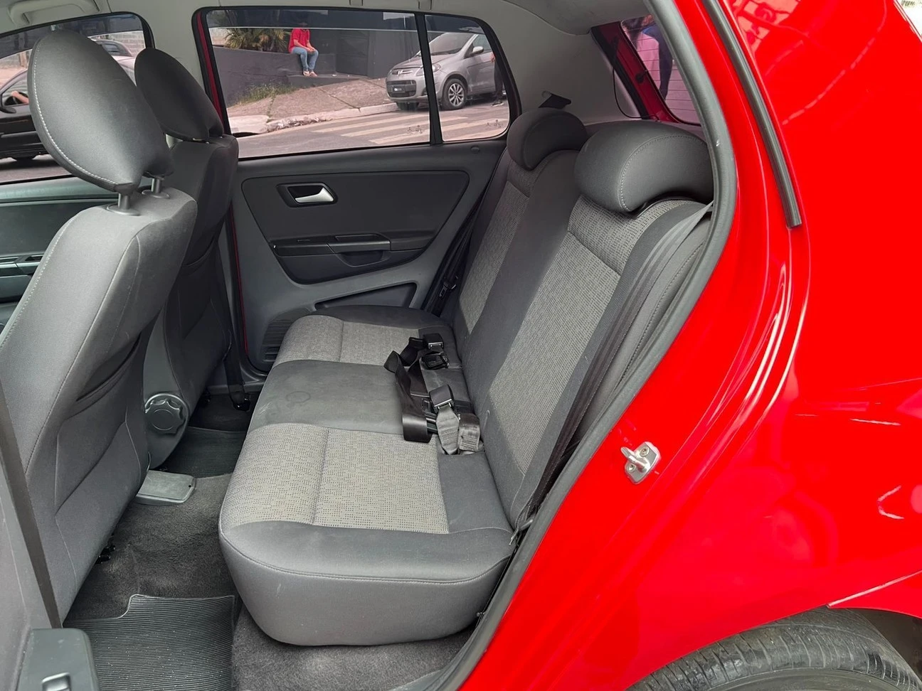 VOLKSWAGEN FOX