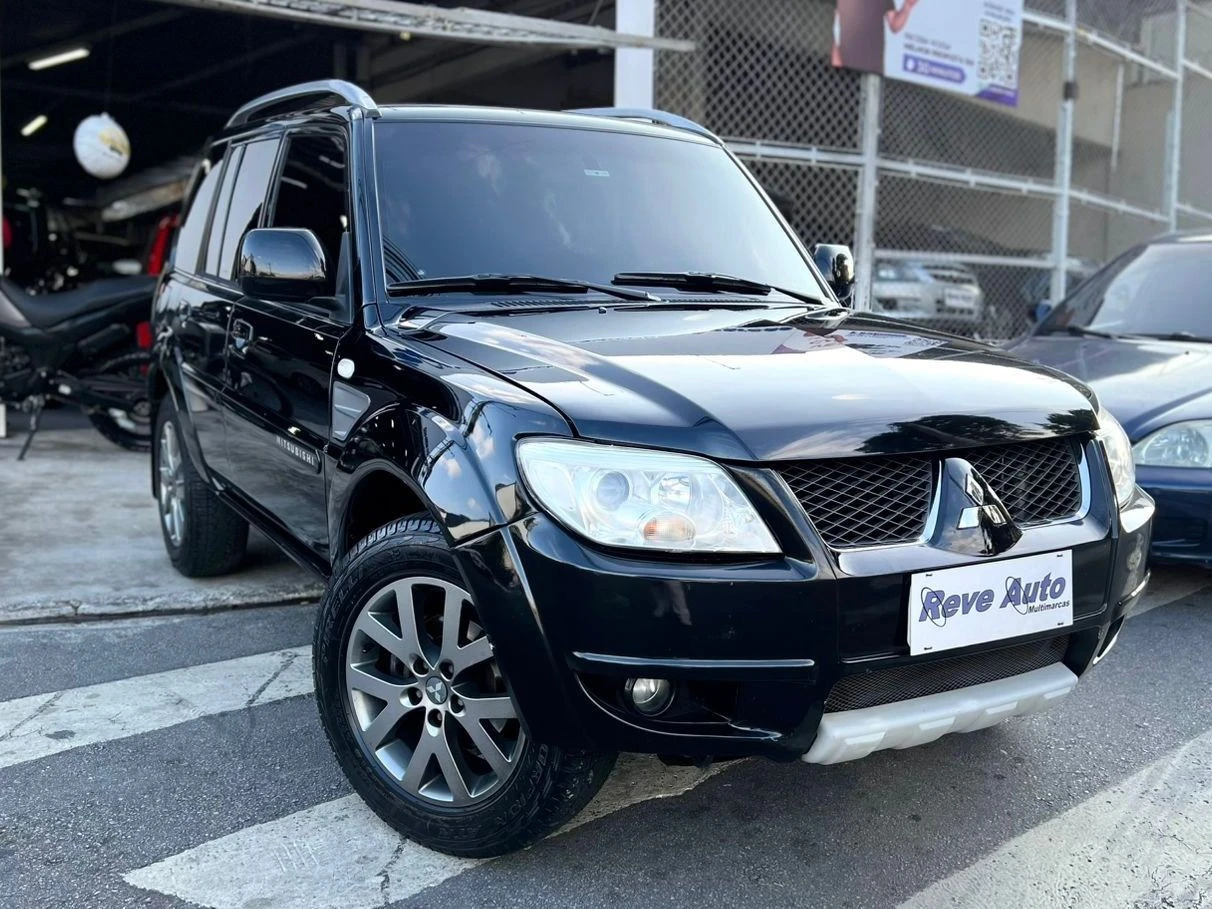 MITSUBISHI PAJERO TR4