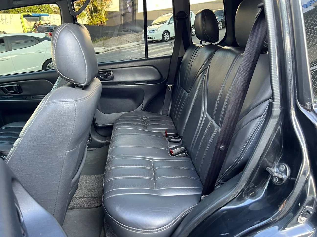 MITSUBISHI PAJERO TR4