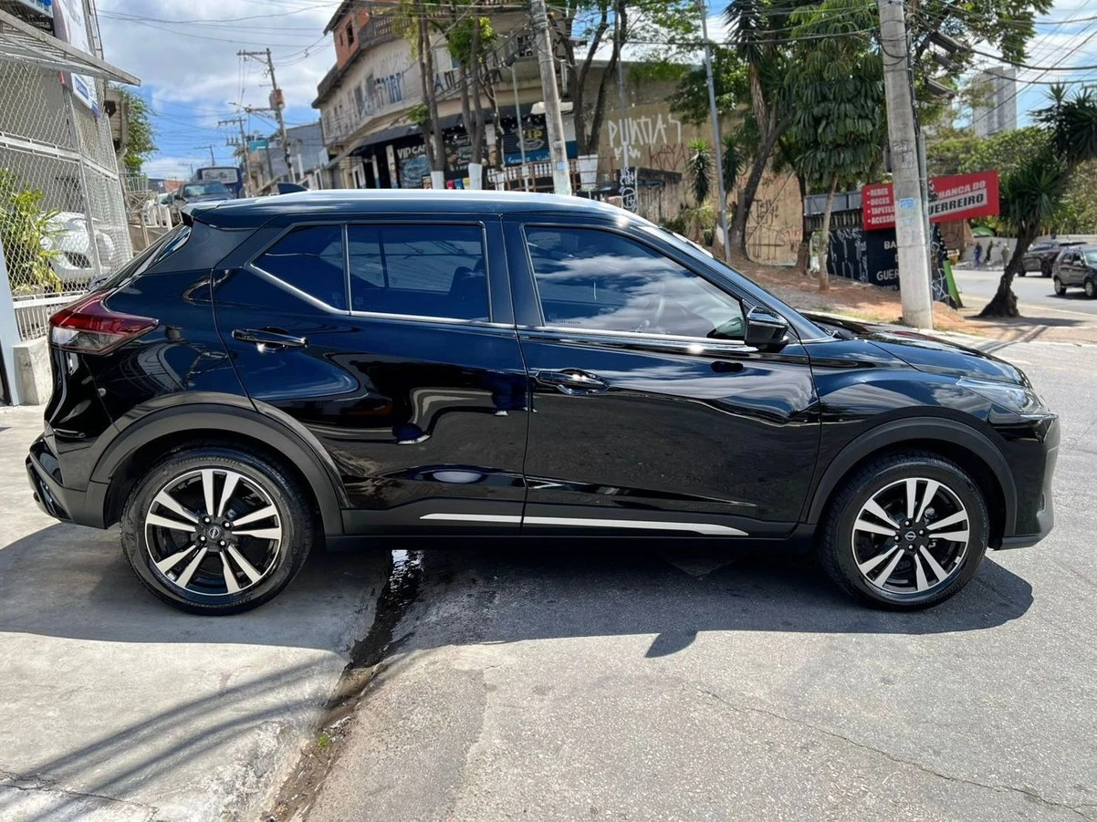 NISSAN KICKS